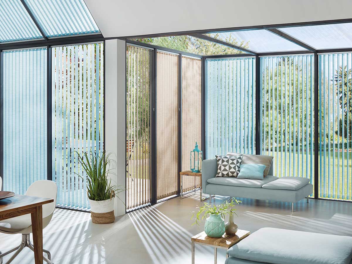 Sonnenschutz: Lamellenvorhänge von erfal